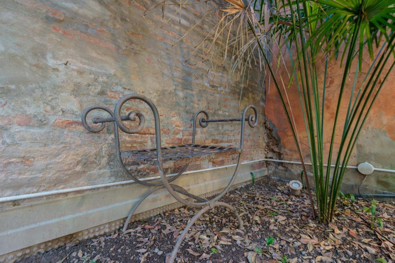 Suite Aldrovandi, With Private Garden Bologna Exterior photo